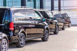 Service de VTC en van haut de gamme pour professionnels